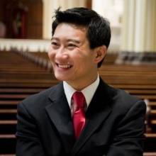 Cuong Nguyen headshot